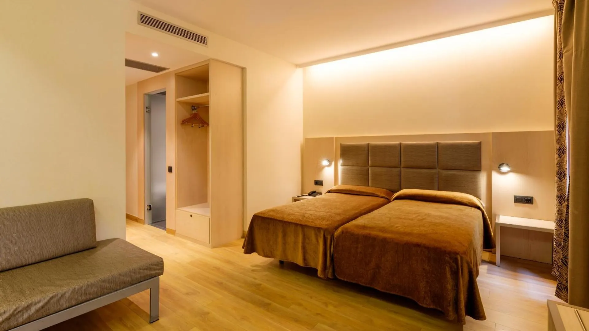 Barcelona House Hotel