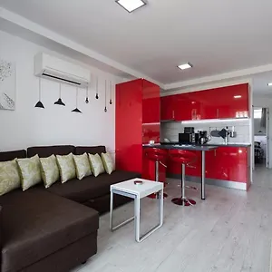 https://4-minutes-walk-from-yumbo.maspalomashotels.com