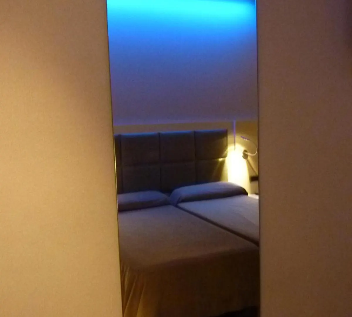Barcelona House Hotel 3*,