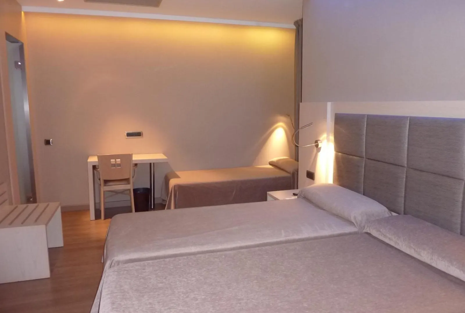 Barcelona House Hotel