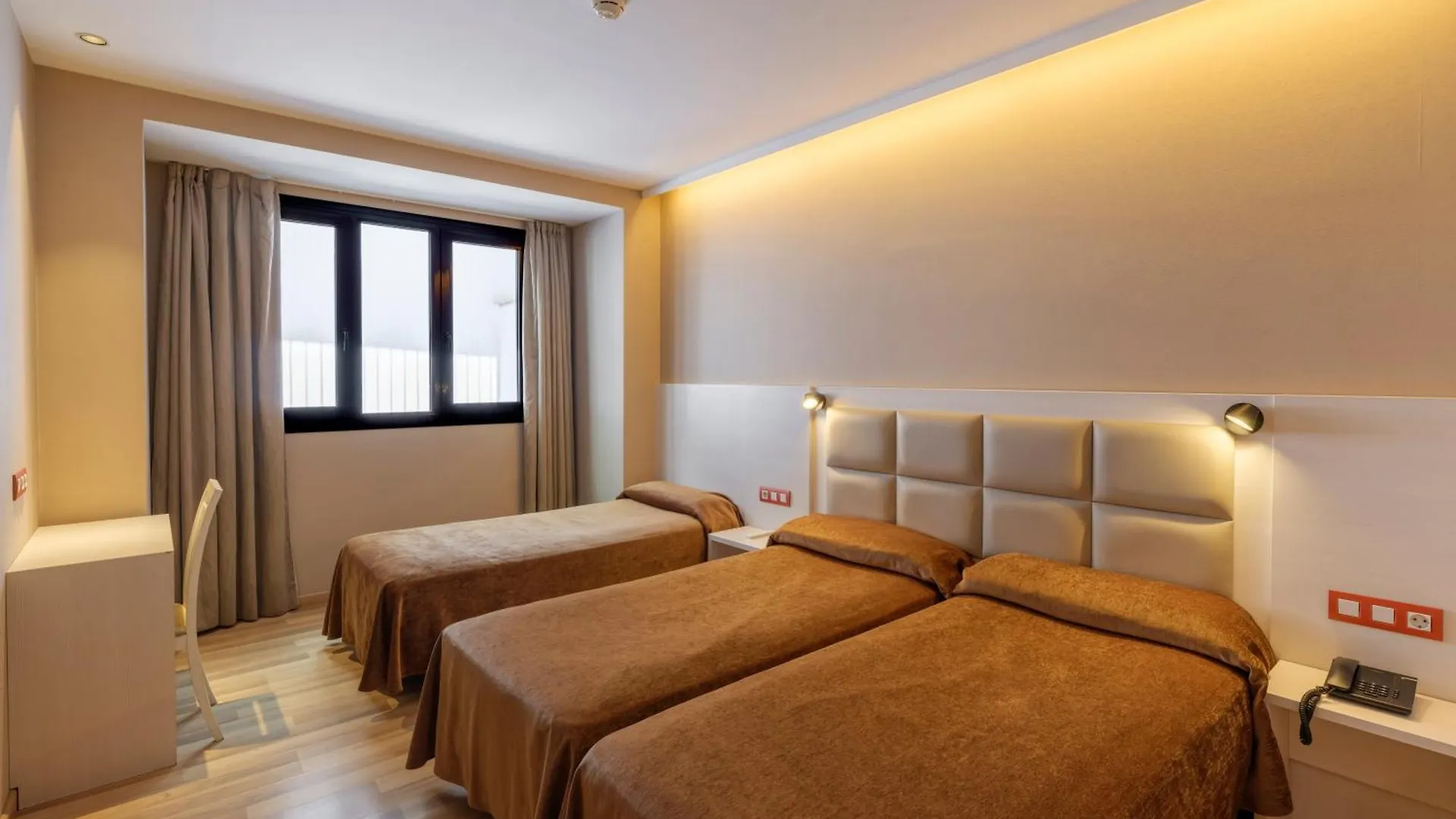Barcelona House Hotel