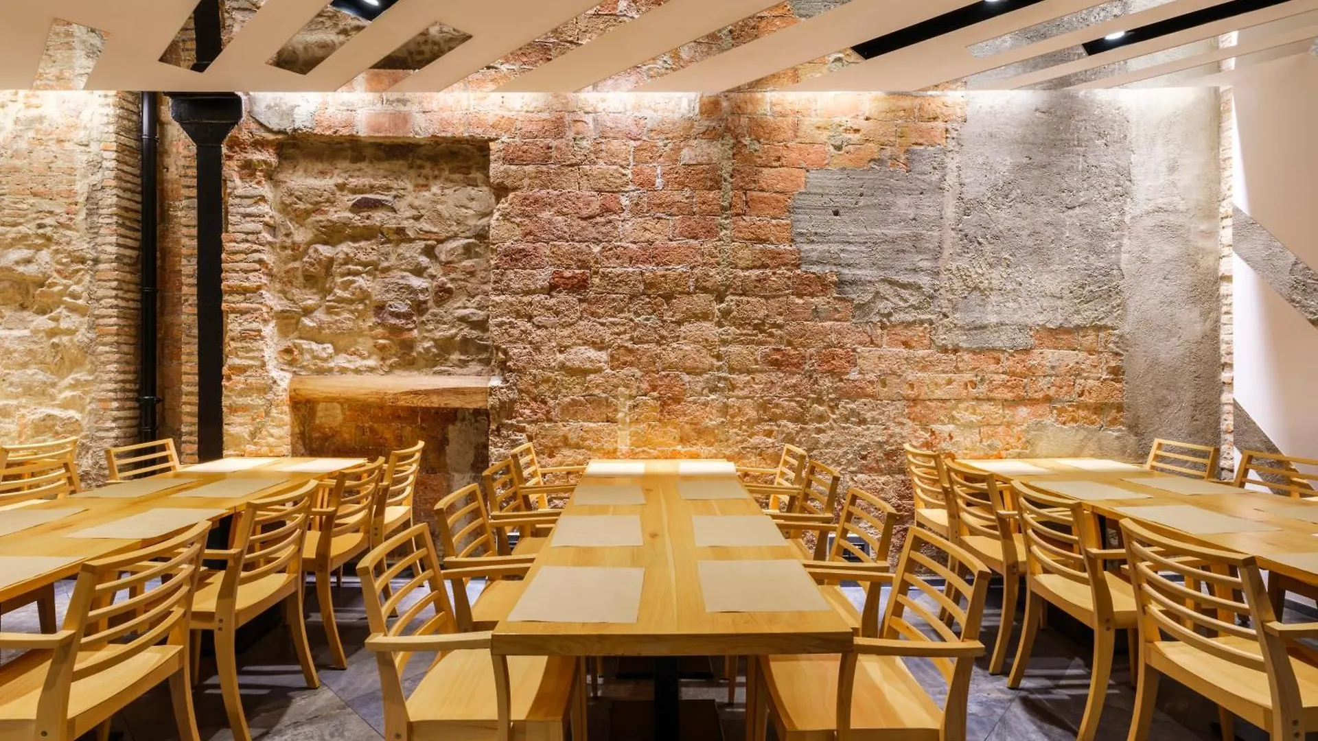 Barcelona House Hotel