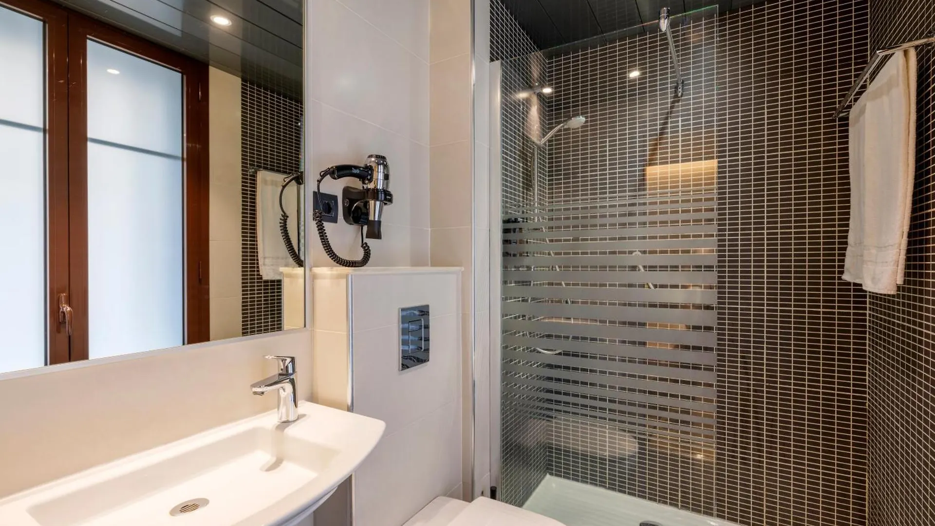 Barcelona House Hotel