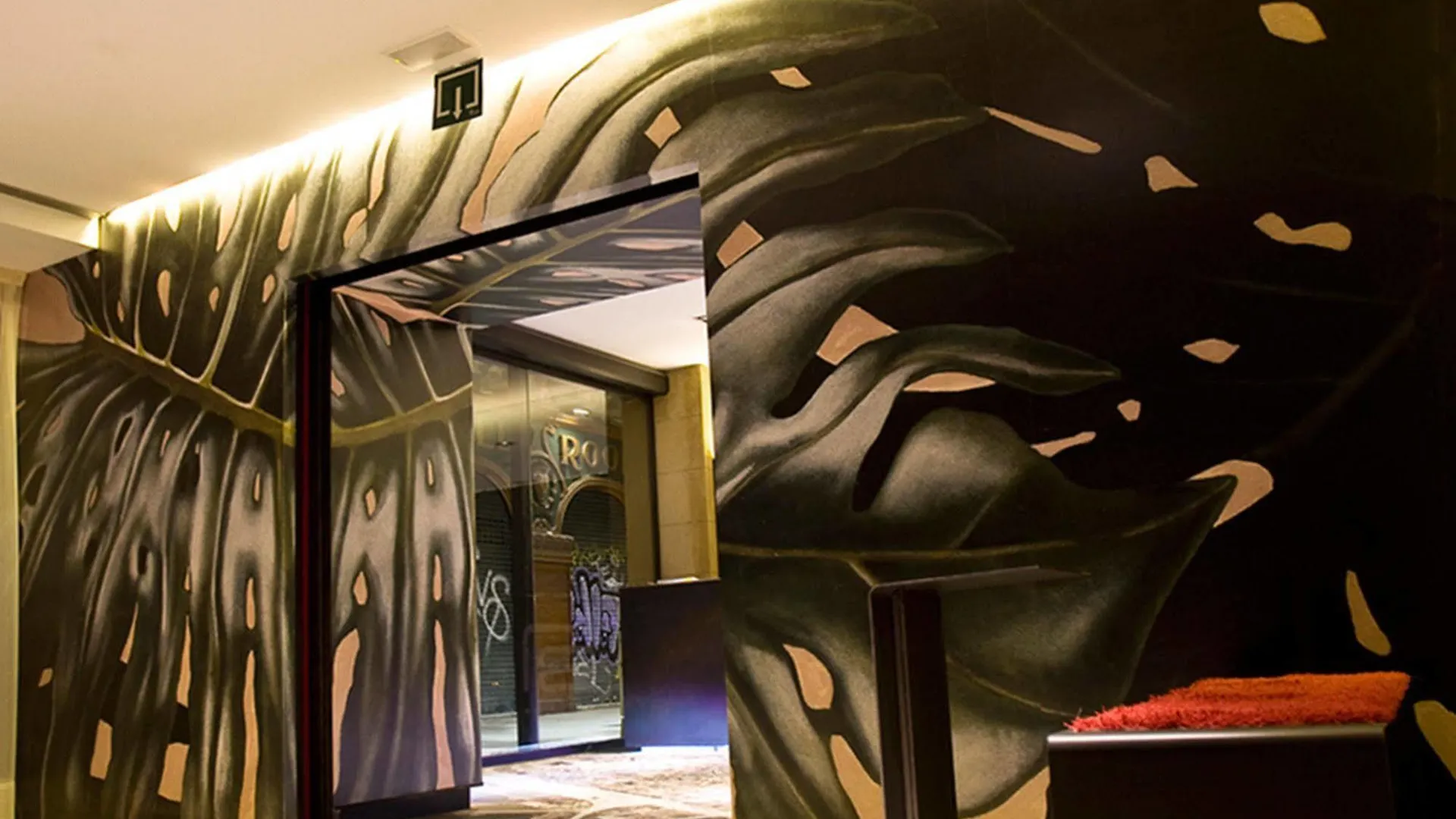 Barcelona House Hotel 3*,